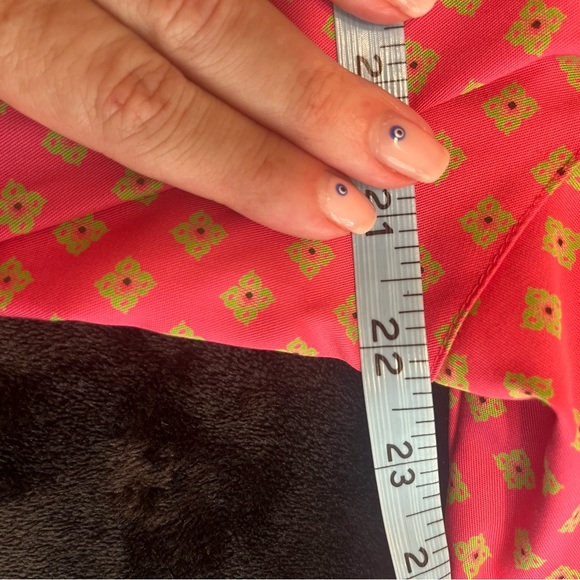 Pink and khaki print blouse from Foxcroft. Size XL. Long sleeve. Wrinkle… - Picture 7 of 9